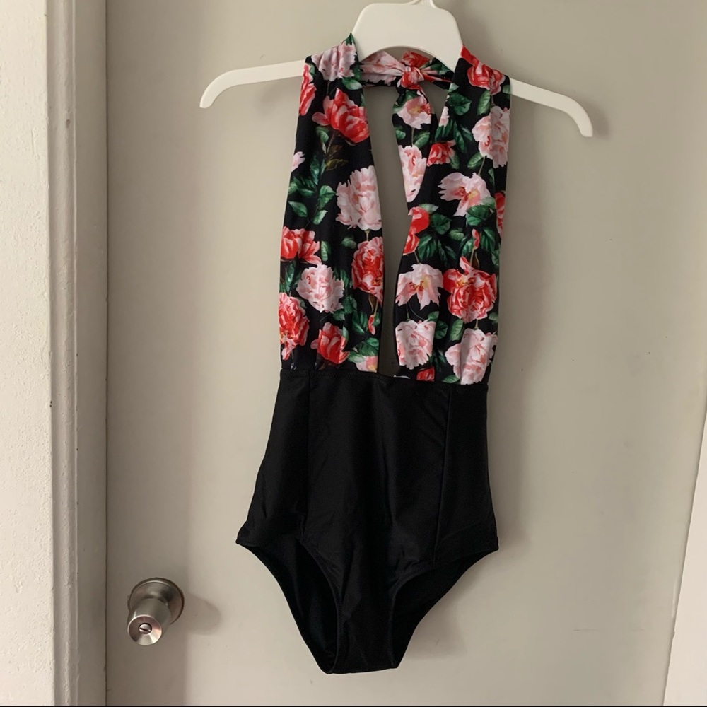 Cupshe One Piece Floral SwimSuit